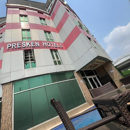 Presken Hotel At International Airport Road Ikeja Dış mekan fotoğraf