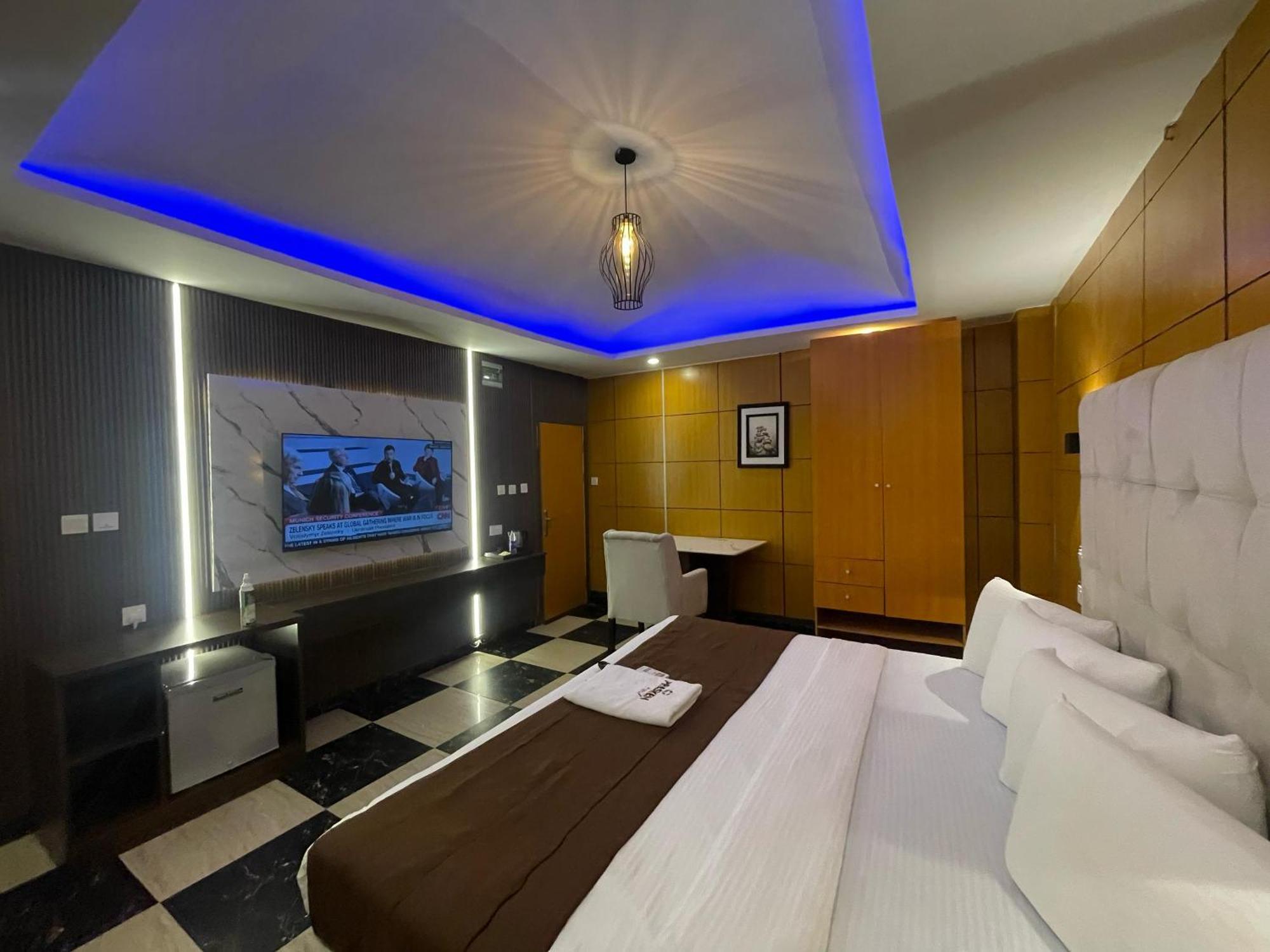 Presken Hotel At International Airport Road Ikeja Dış mekan fotoğraf
