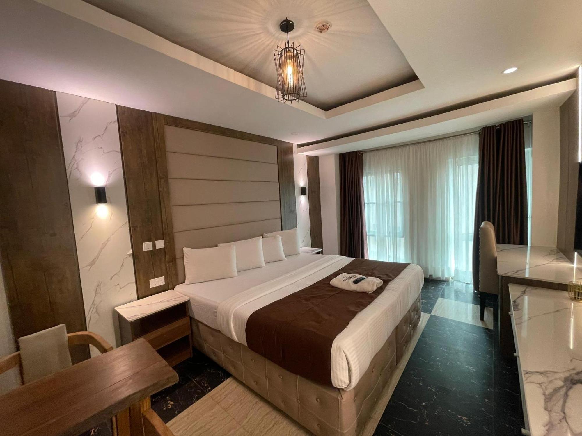 Presken Hotel At International Airport Road Ikeja Dış mekan fotoğraf