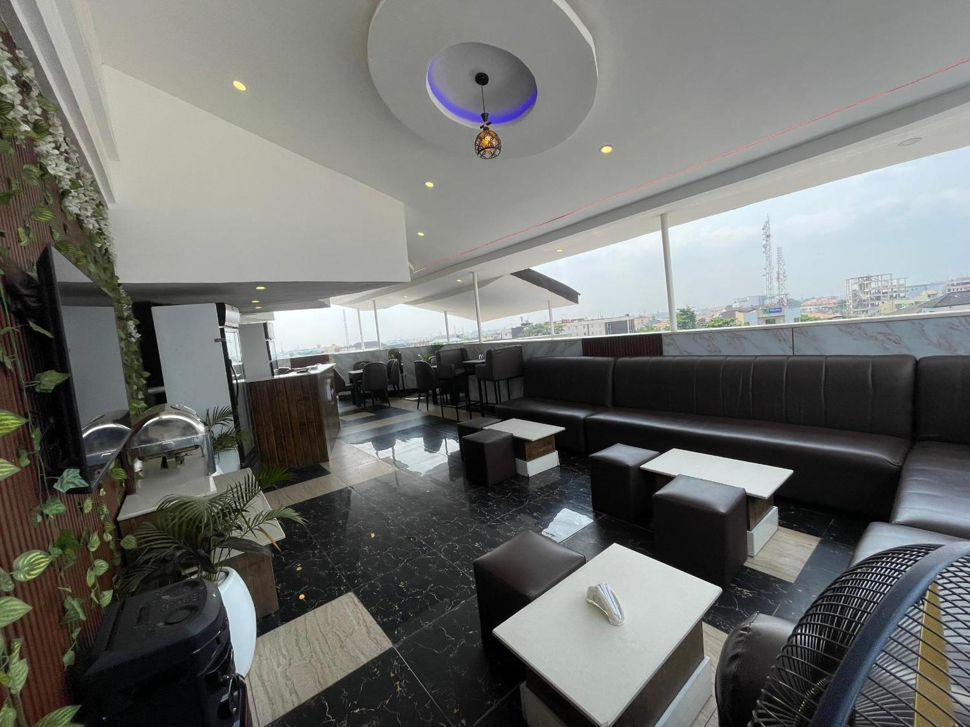 Presken Hotel At International Airport Road Ikeja Dış mekan fotoğraf