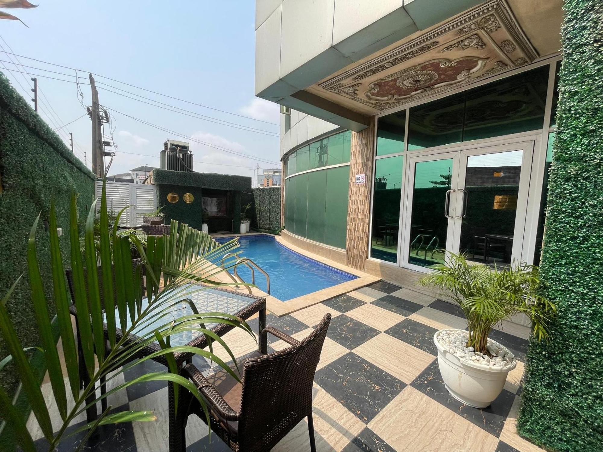 Presken Hotel At International Airport Road Ikeja Dış mekan fotoğraf