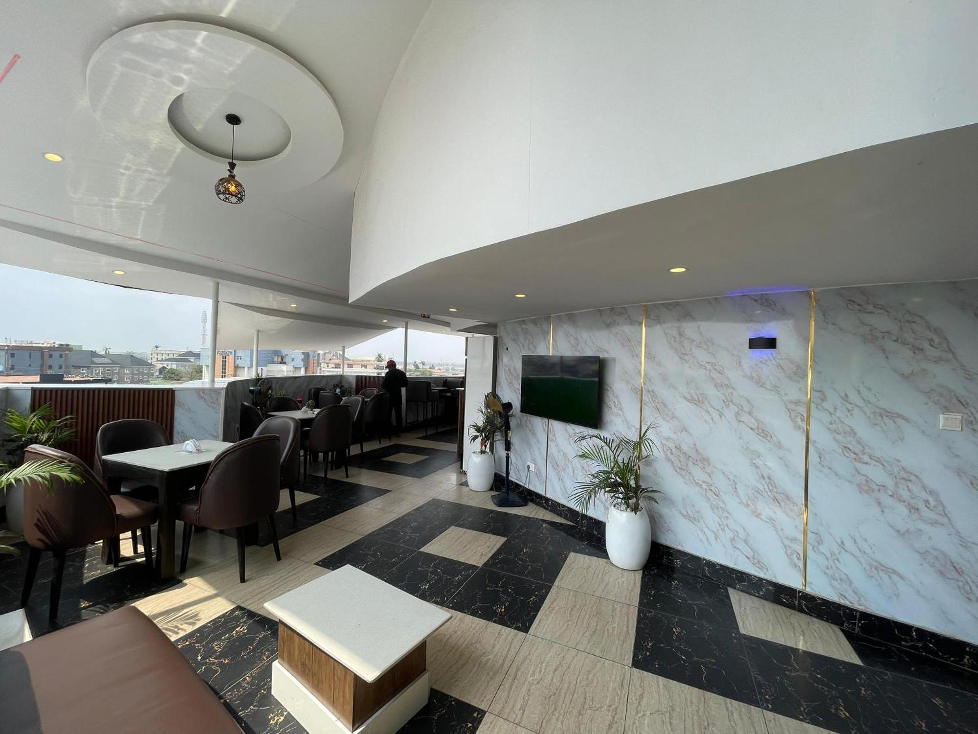 Presken Hotel At International Airport Road Ikeja Dış mekan fotoğraf