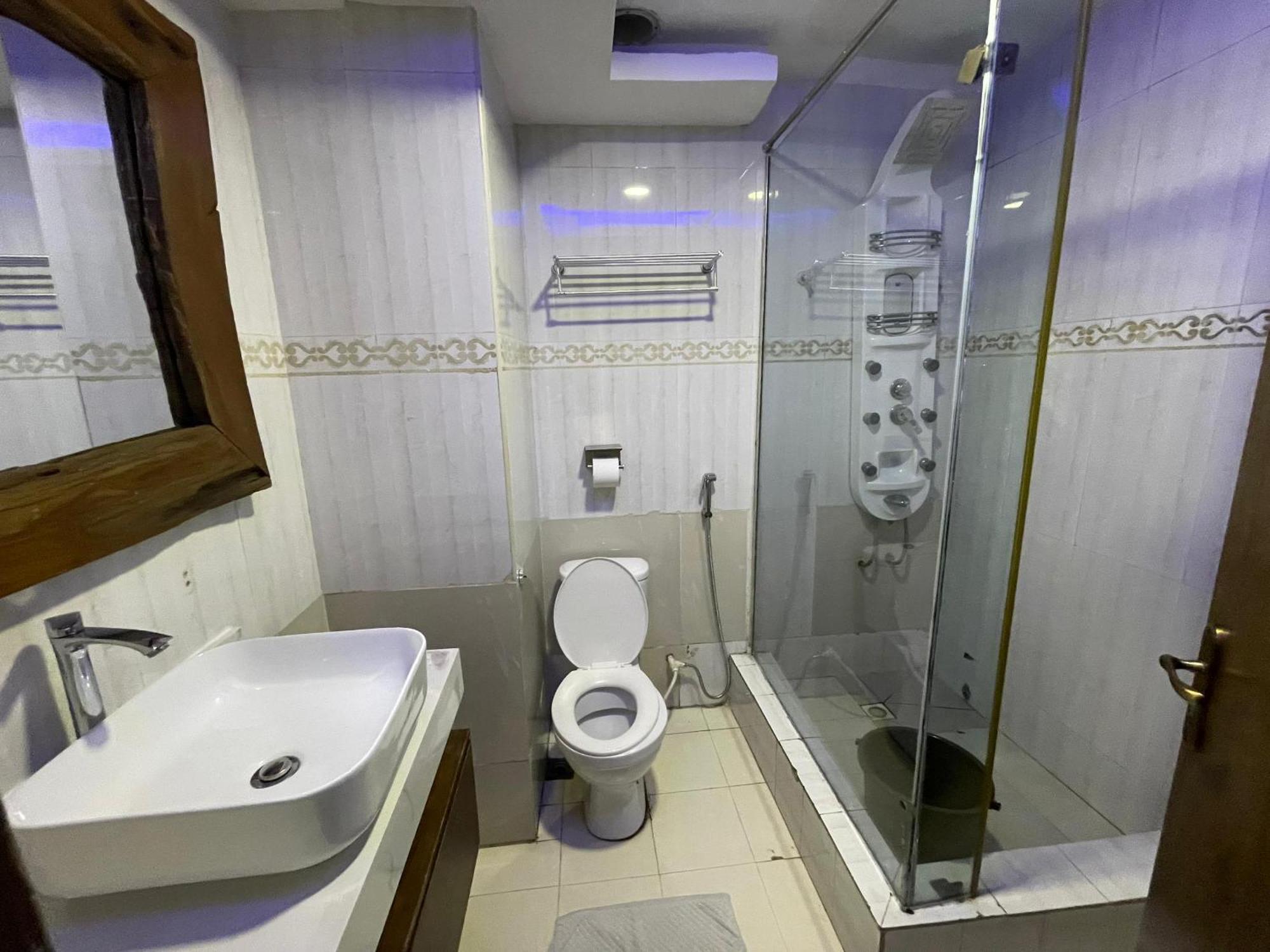 Presken Hotel At International Airport Road Ikeja Dış mekan fotoğraf