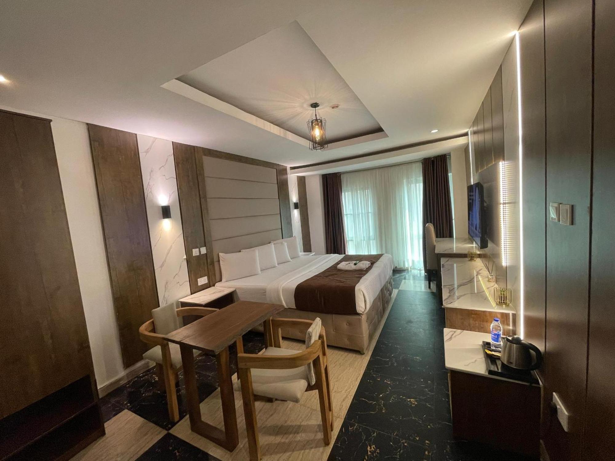 Presken Hotel At International Airport Road Ikeja Dış mekan fotoğraf
