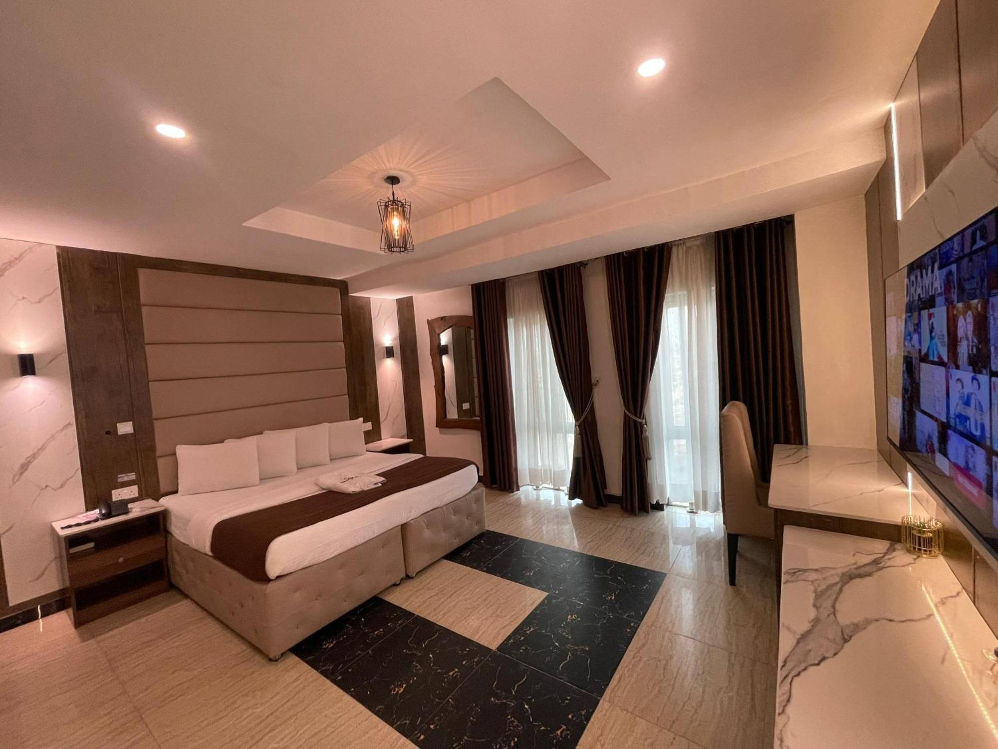 Presken Hotel At International Airport Road Ikeja Dış mekan fotoğraf
